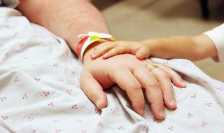 婚礼当天改嫁新郎表弟